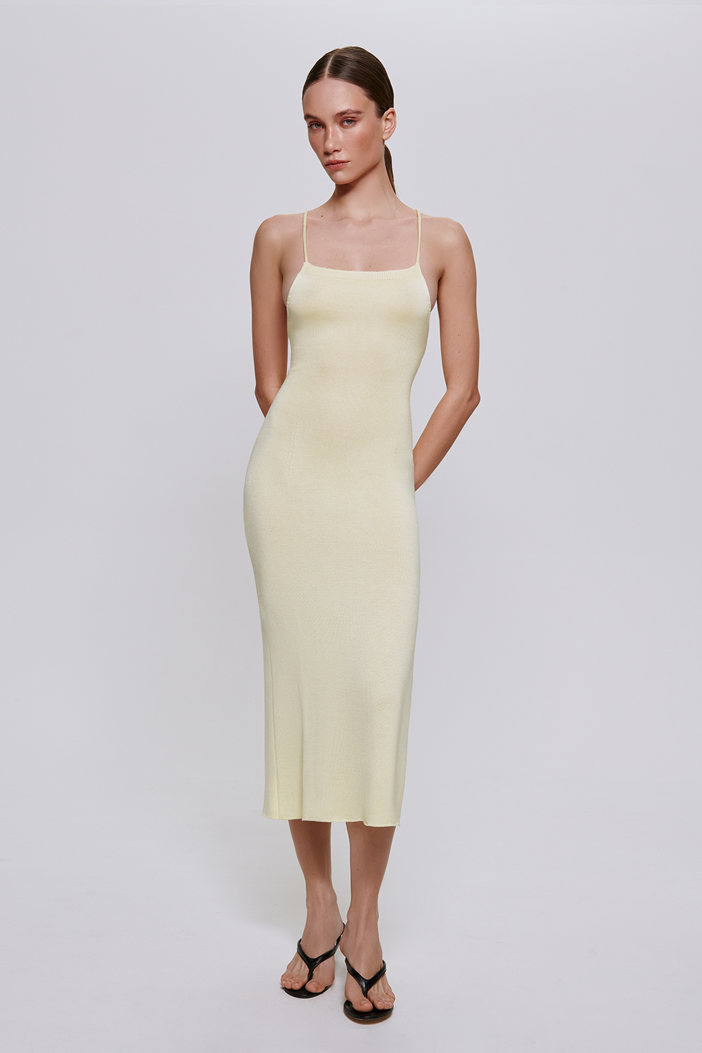 СУКНЯ З ВІДКРИТОЮ СПИНОЮ