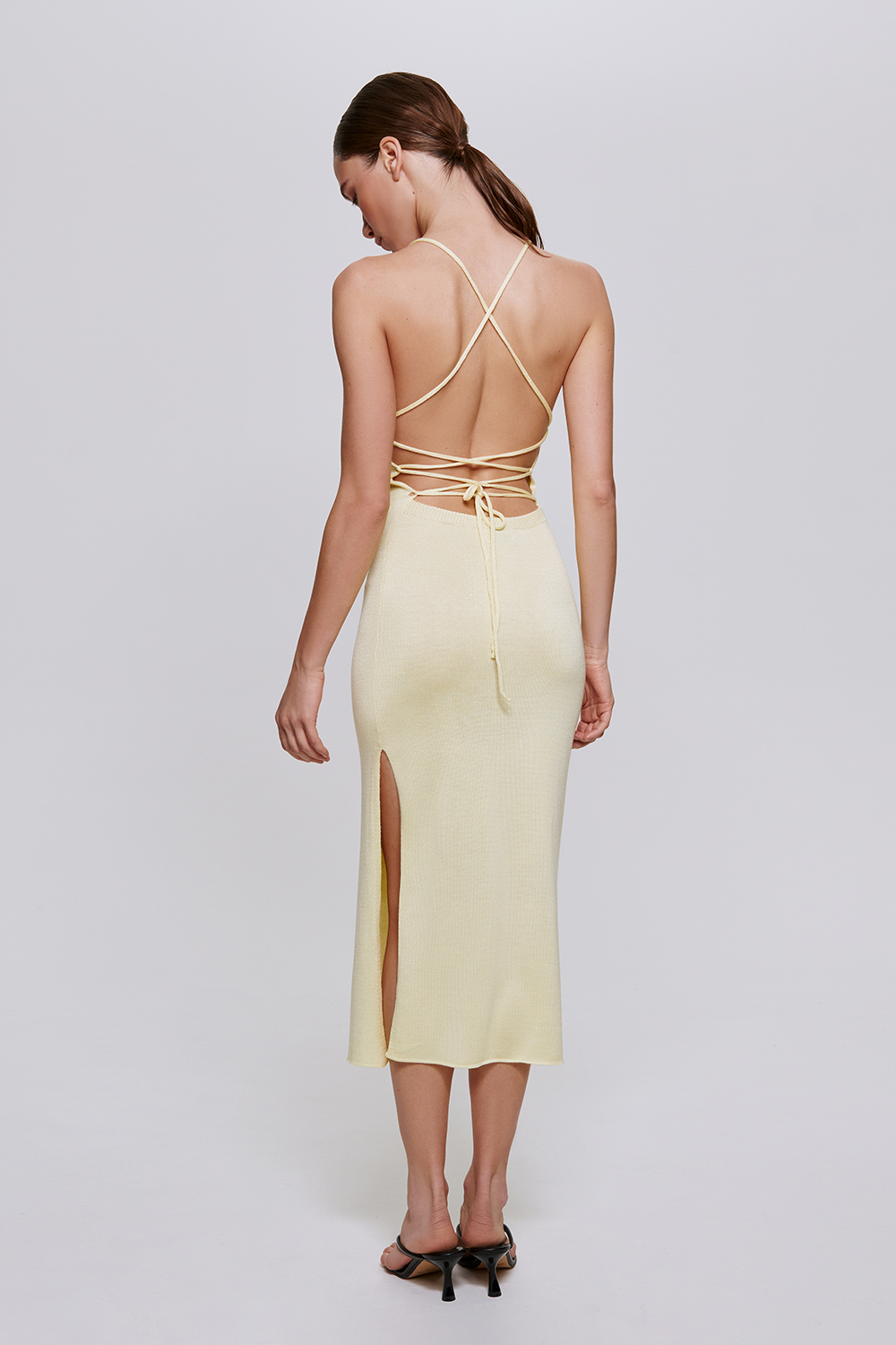 СУКНЯ З ВІДКРИТОЮ СПИНОЮ