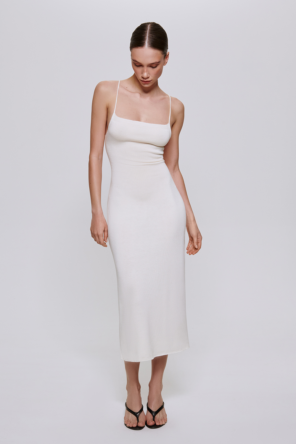 СУКНЯ З ВІДКРИТОЮ СПИНОЮ