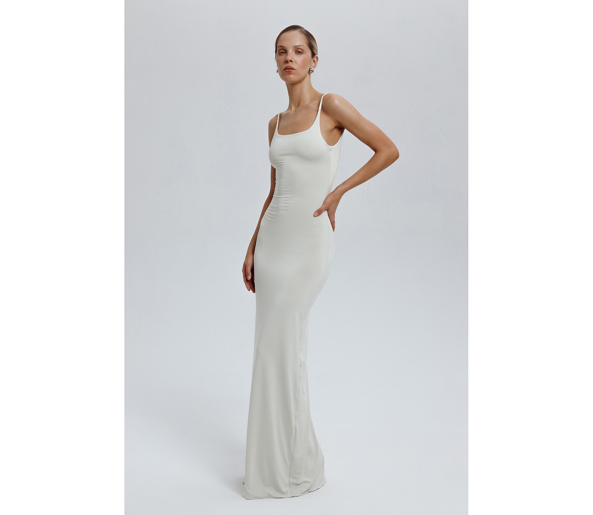 СУКНЯ МАКСІ З ВІДКРИТОЮ СПИНОЮ