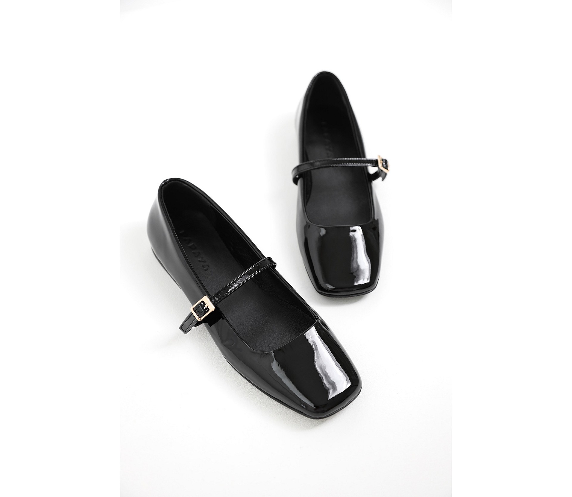 БАЛЕТКИ ЛАКОВАНІ