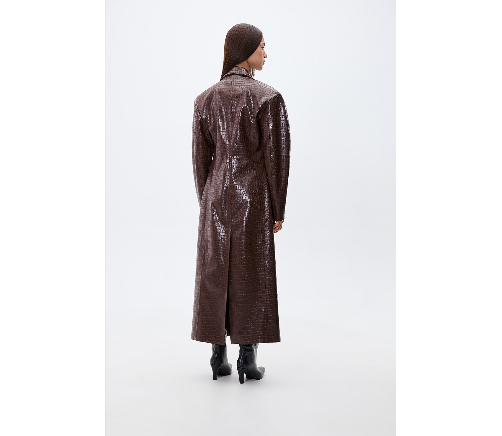 ПАЛЬТО ПРИТАЛЕНЕ З ЕФЕКТОМ КРОКОДИЛА