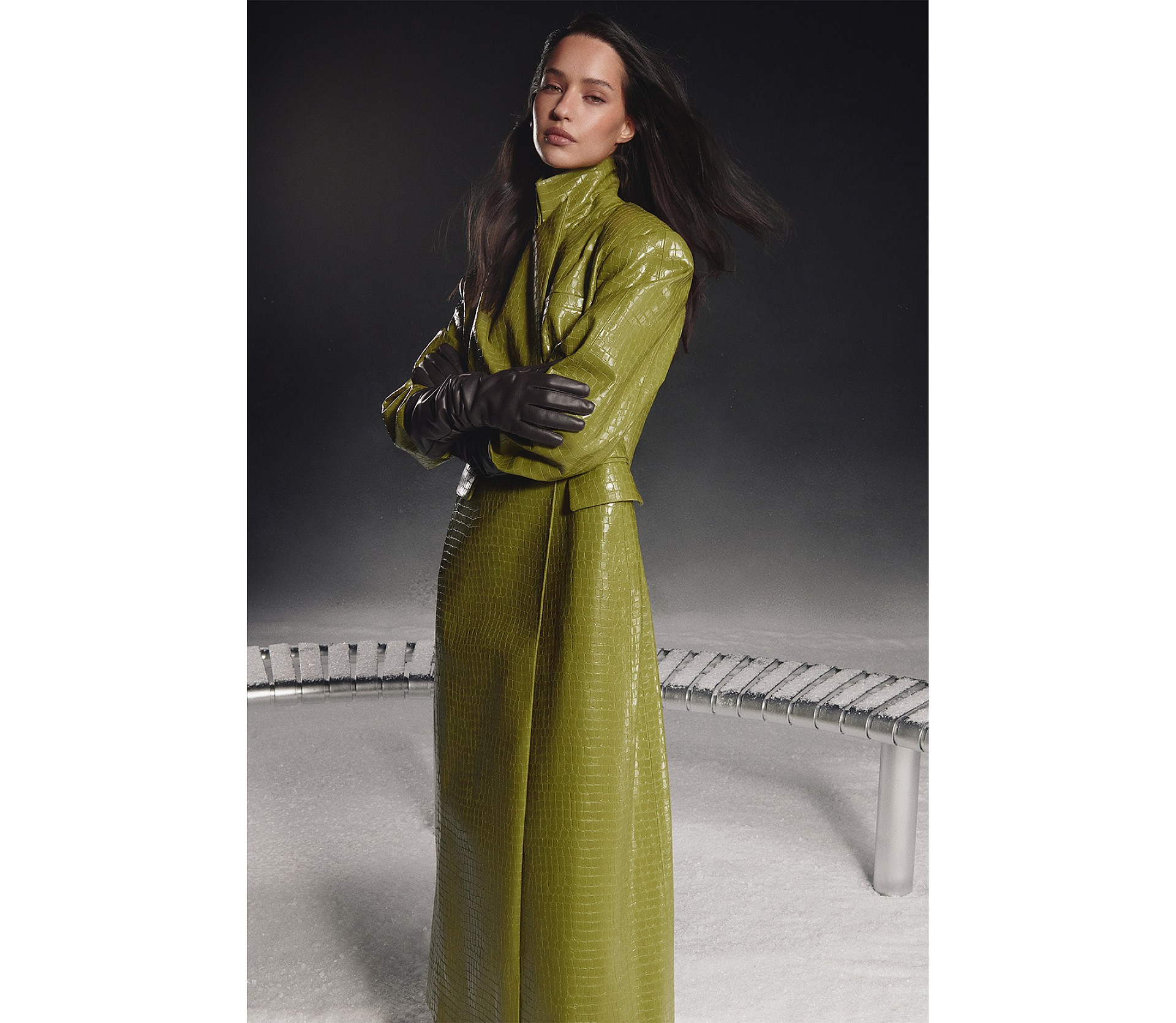 ПАЛЬТО ПРИТАЛЕНЕ З ЕФЕКТОМ КРОКОДИЛА