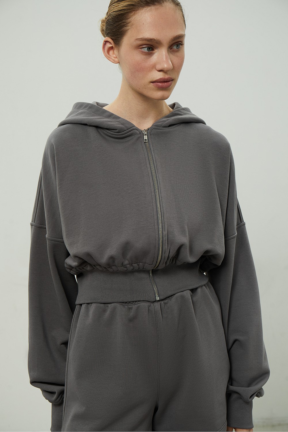 ХУДІ УКОРОЧЕНЕ