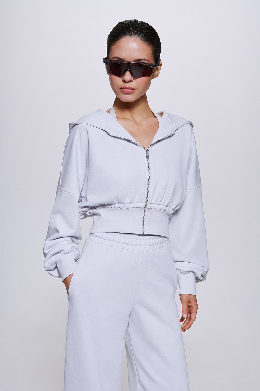 ХУДІ УКОРОЧЕНЕ