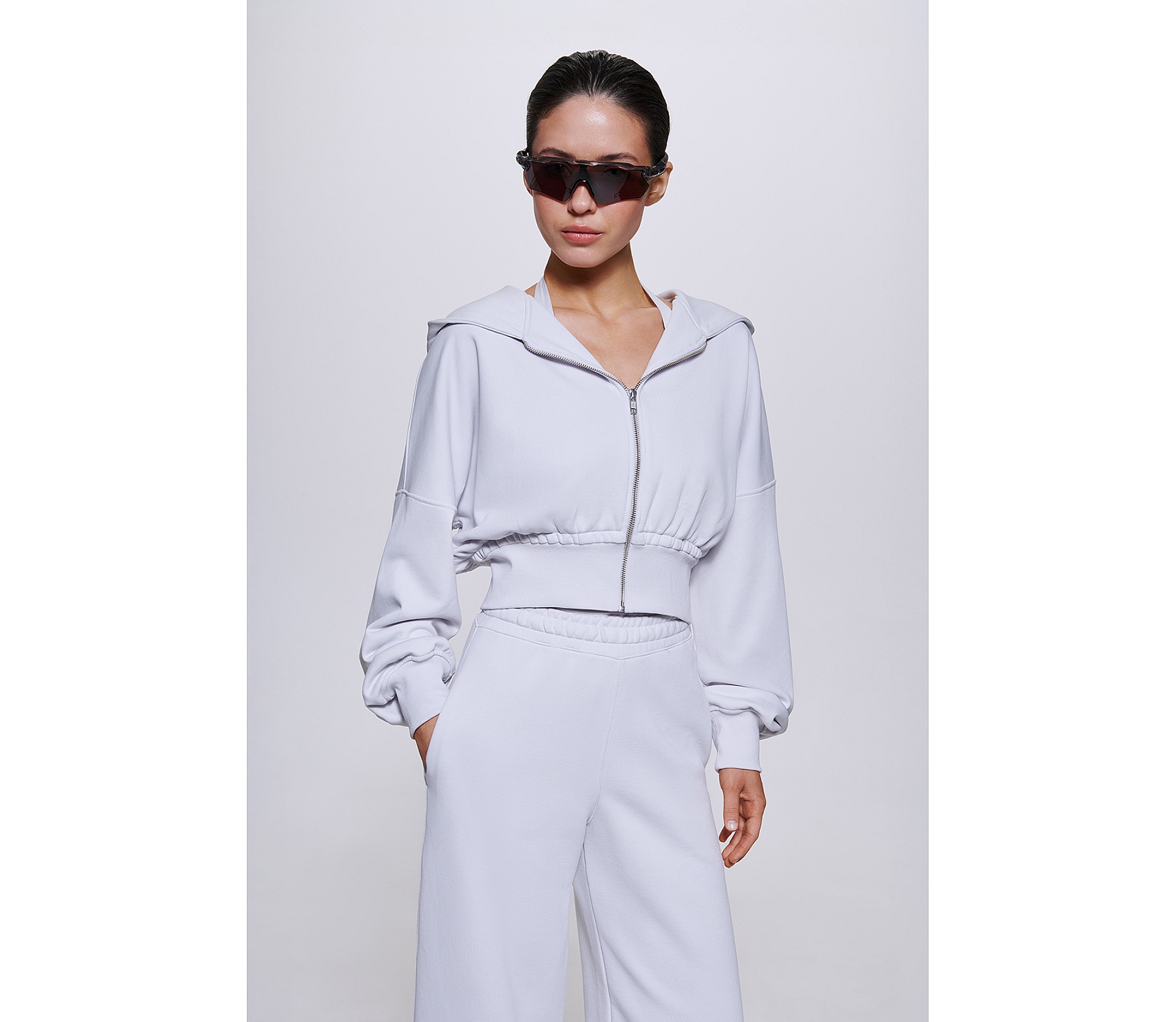 ХУДІ УКОРОЧЕНЕ