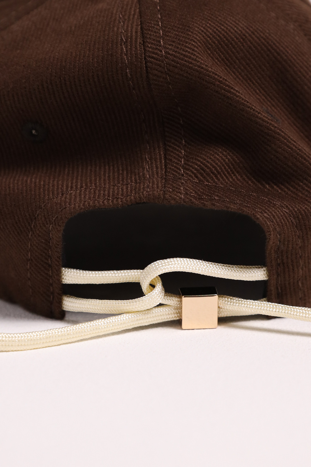 БЕЙСБОЛКА З ДЕНІМУ