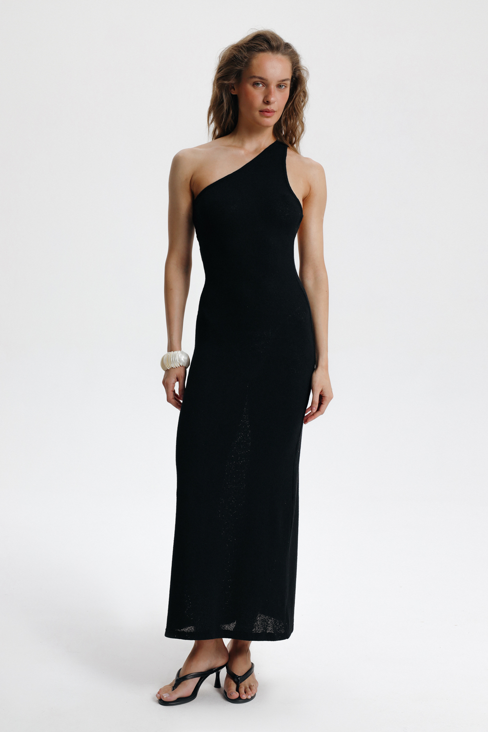 СУКНЯ З ФІГУРНИМ ВИРІЗОМ