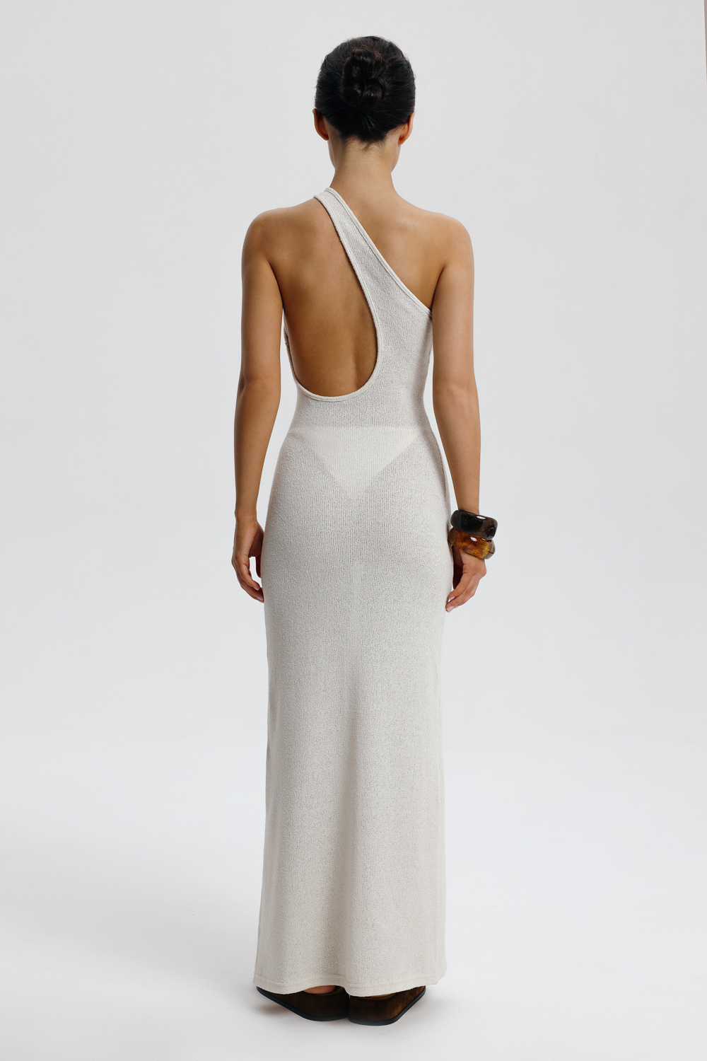 СУКНЯ З ФІГУРНИМ ВИРІЗОМ