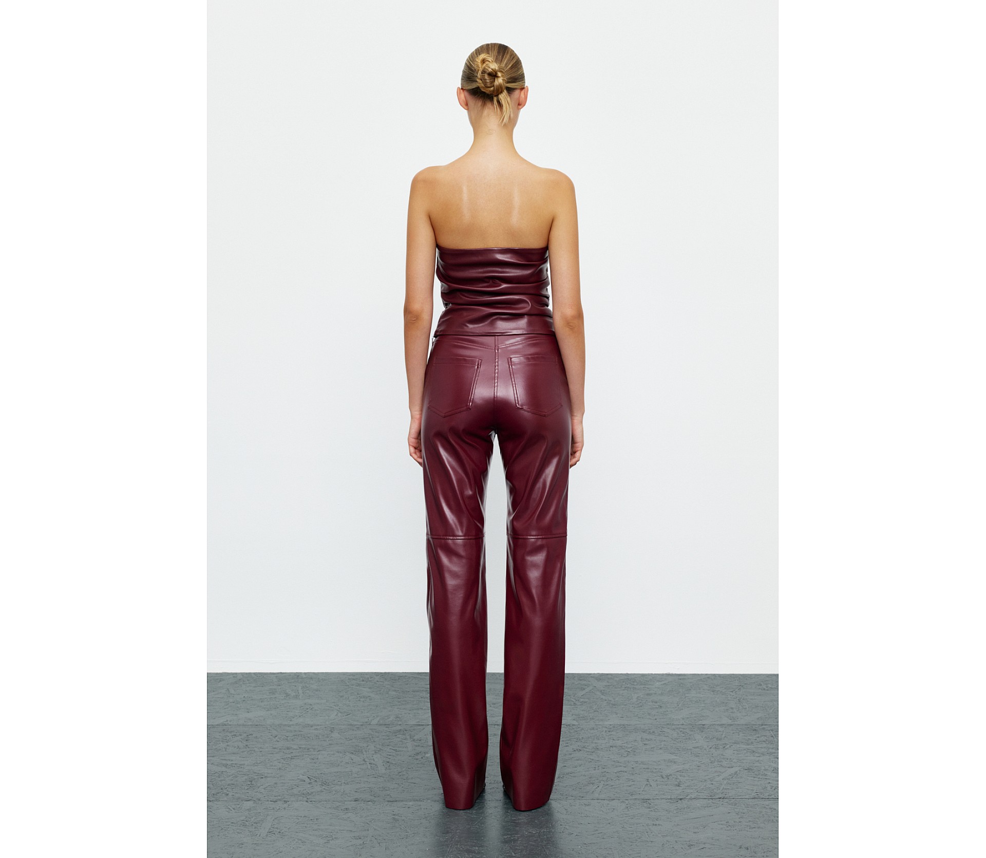 КОРСЕТ З ЕКОШКІРИ