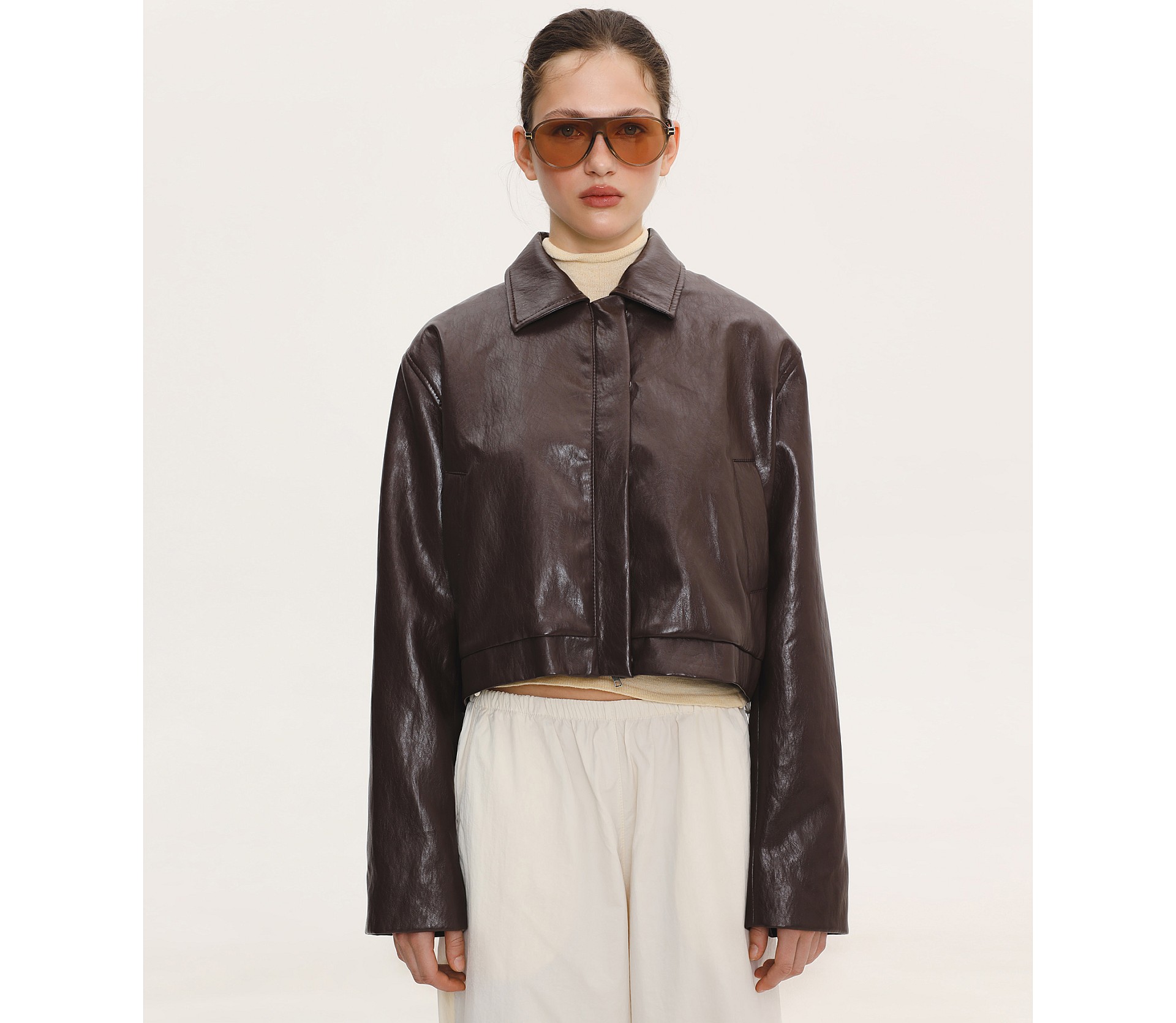 ЖАКЕТ УКОРОЧЕНИЙ НА БЛИСКАВЦІ