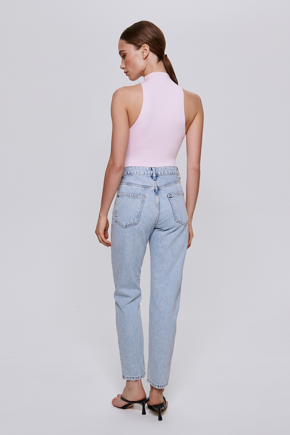 БОДІ З КОМІРОМ ХАЛТЕР