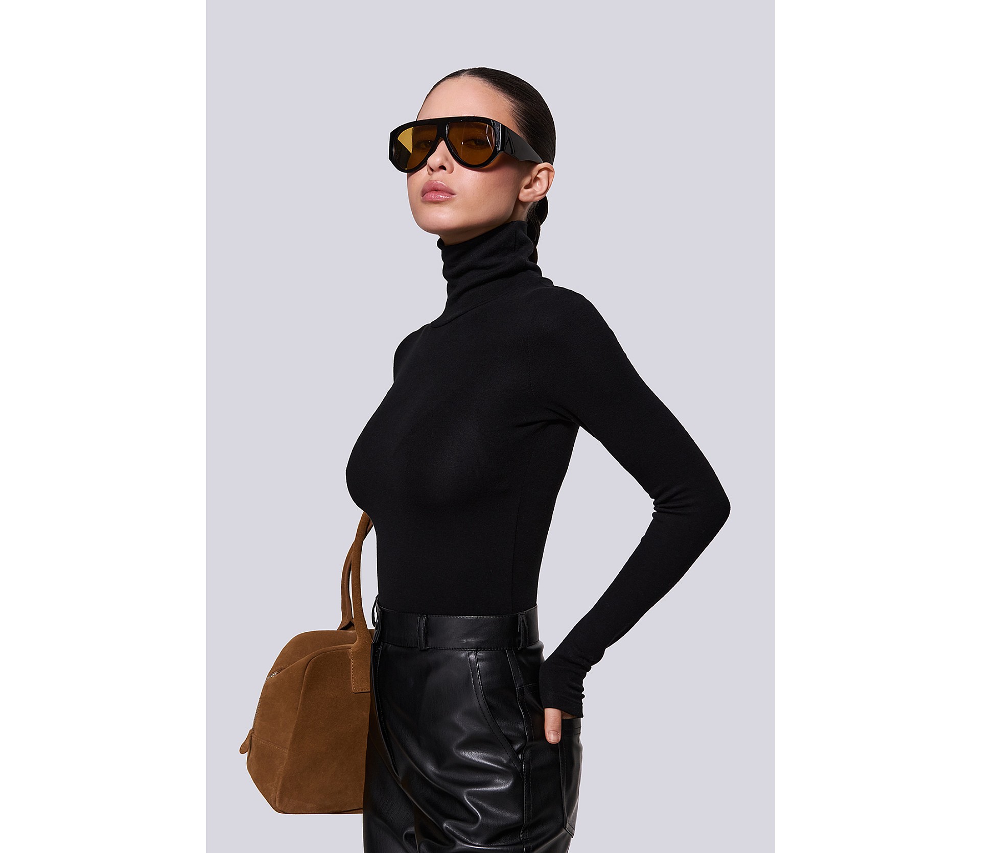 БОДІ З ВИСОКИМ КОМІРОМ