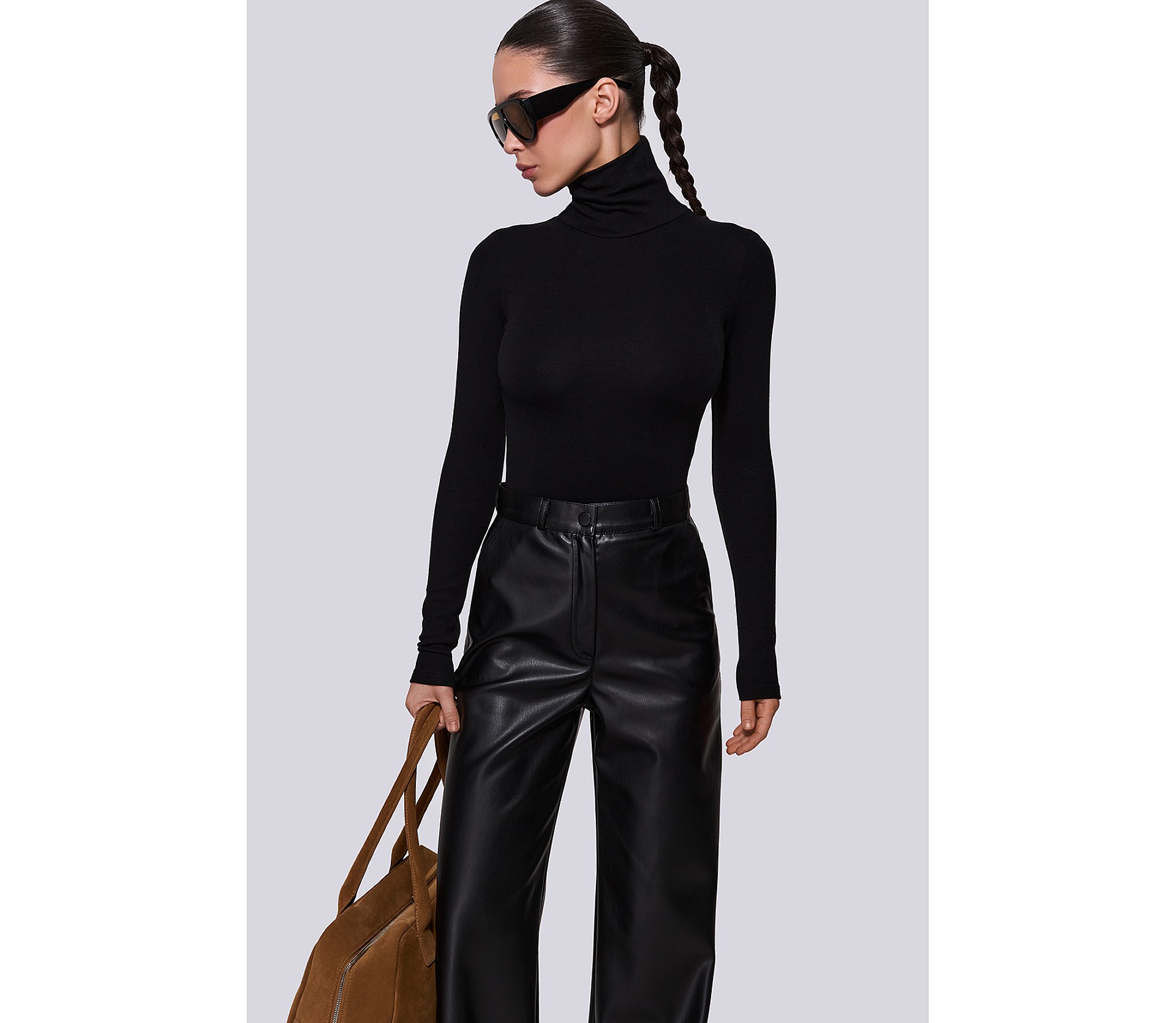 БОДІ З ВИСОКИМ КОМІРОМ