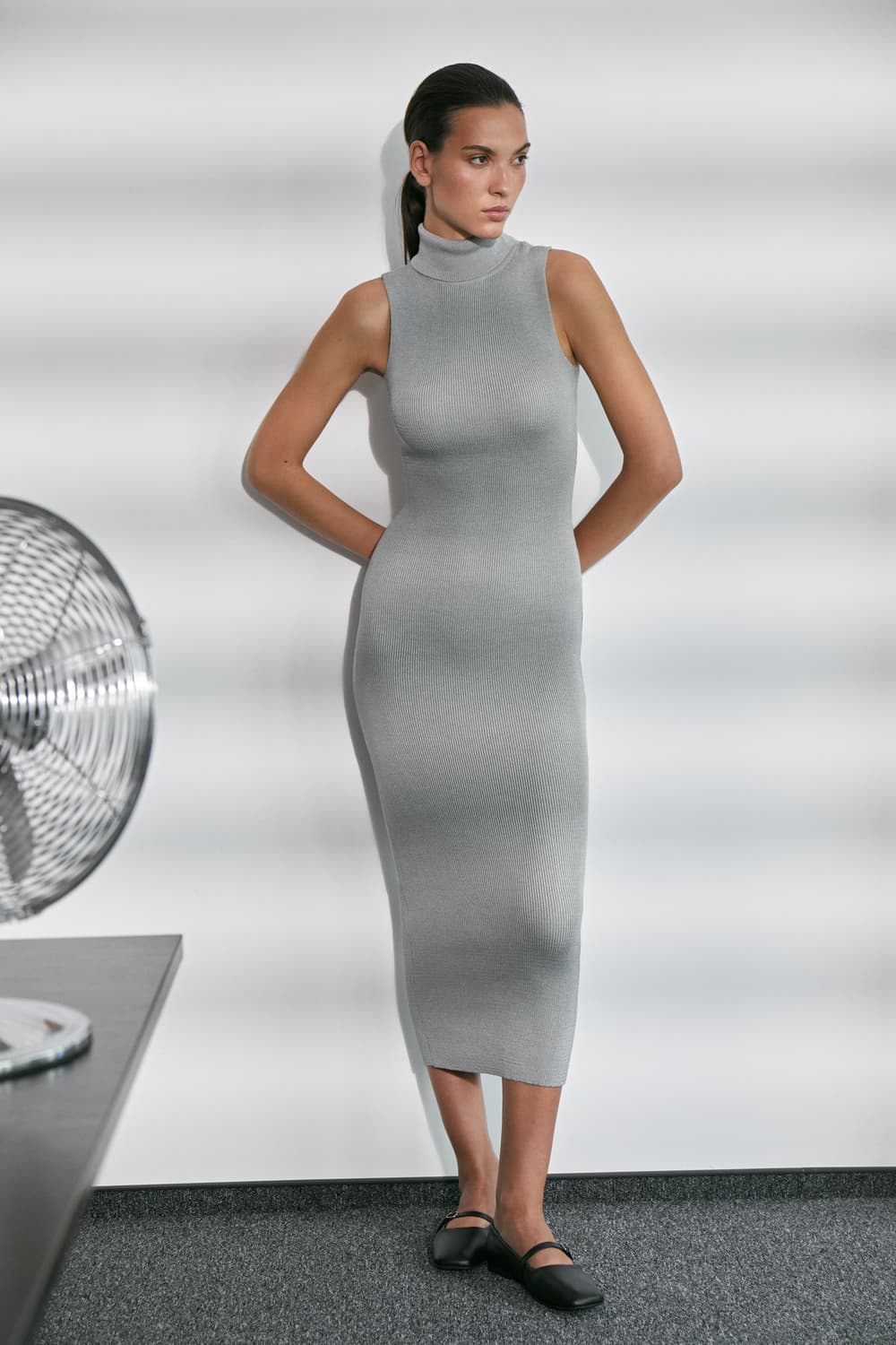 СУКНЯ В'ЯЗАНА