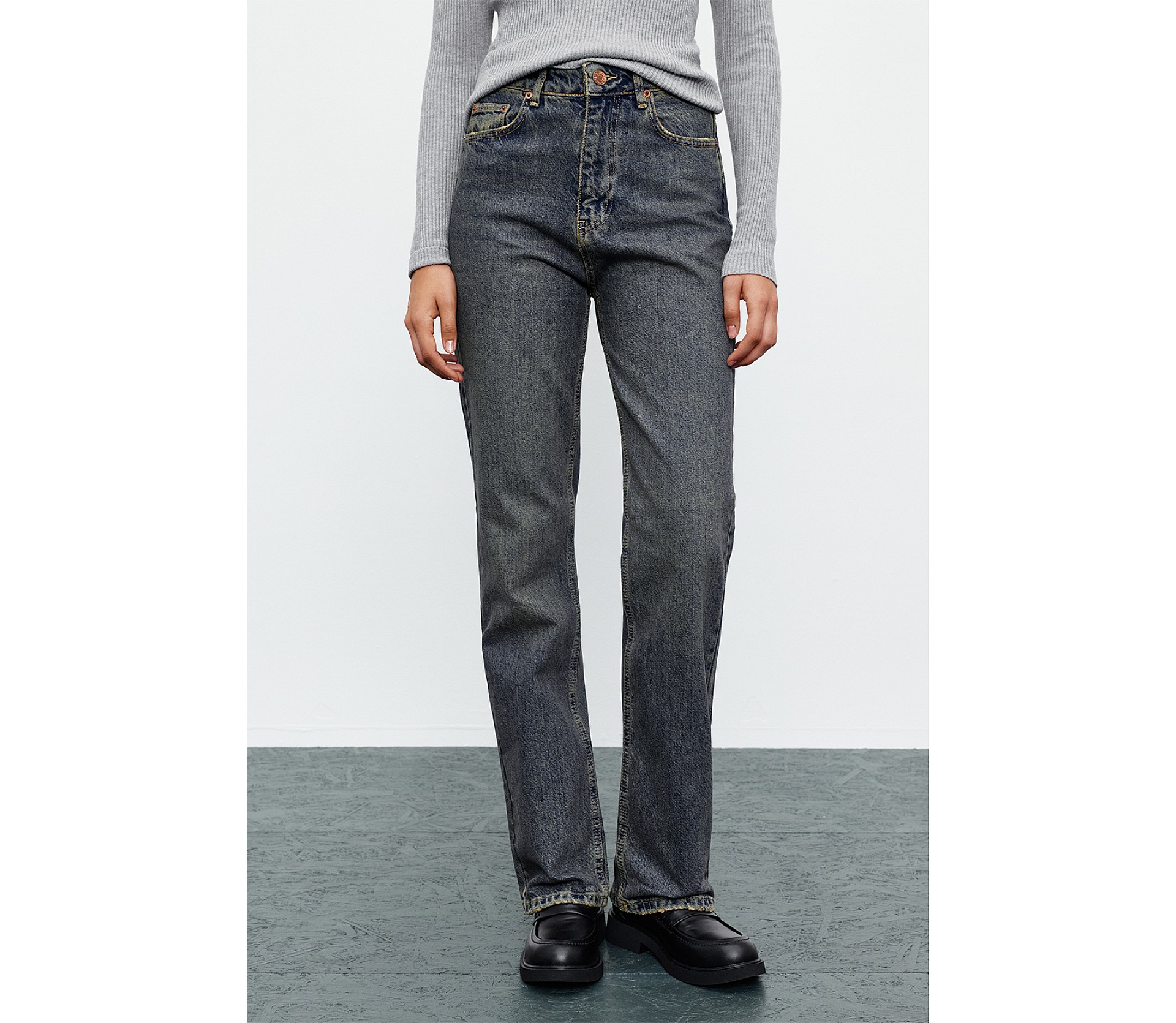 ДЖИНСИ З ВИСОКОЮ ТАЛІЄЮ