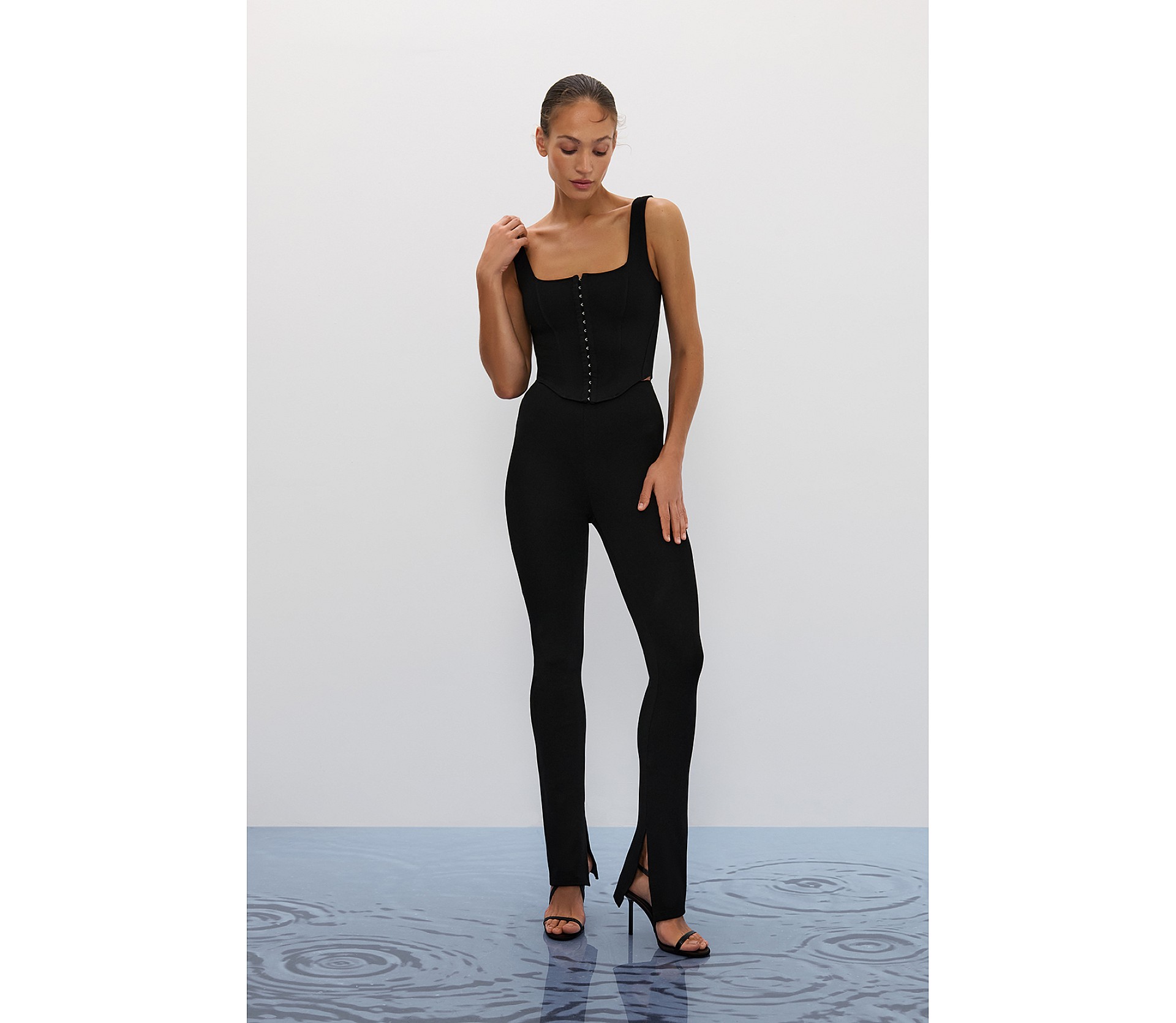 КОРСЕТ ІЗ ЗАСТІБКАМИ СПЕРЕДУ