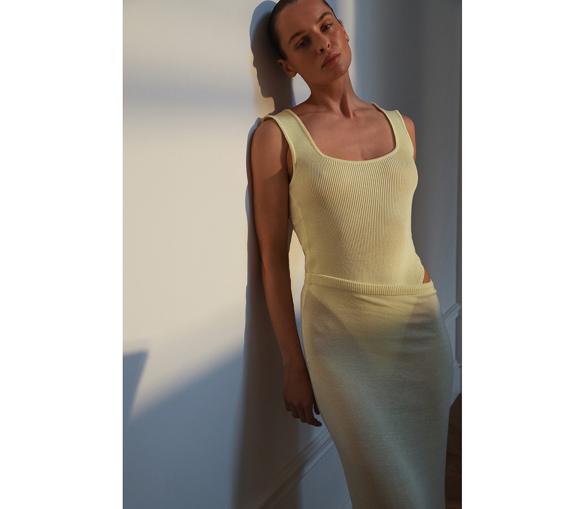 БОДІ В'ЯЗАНЕ