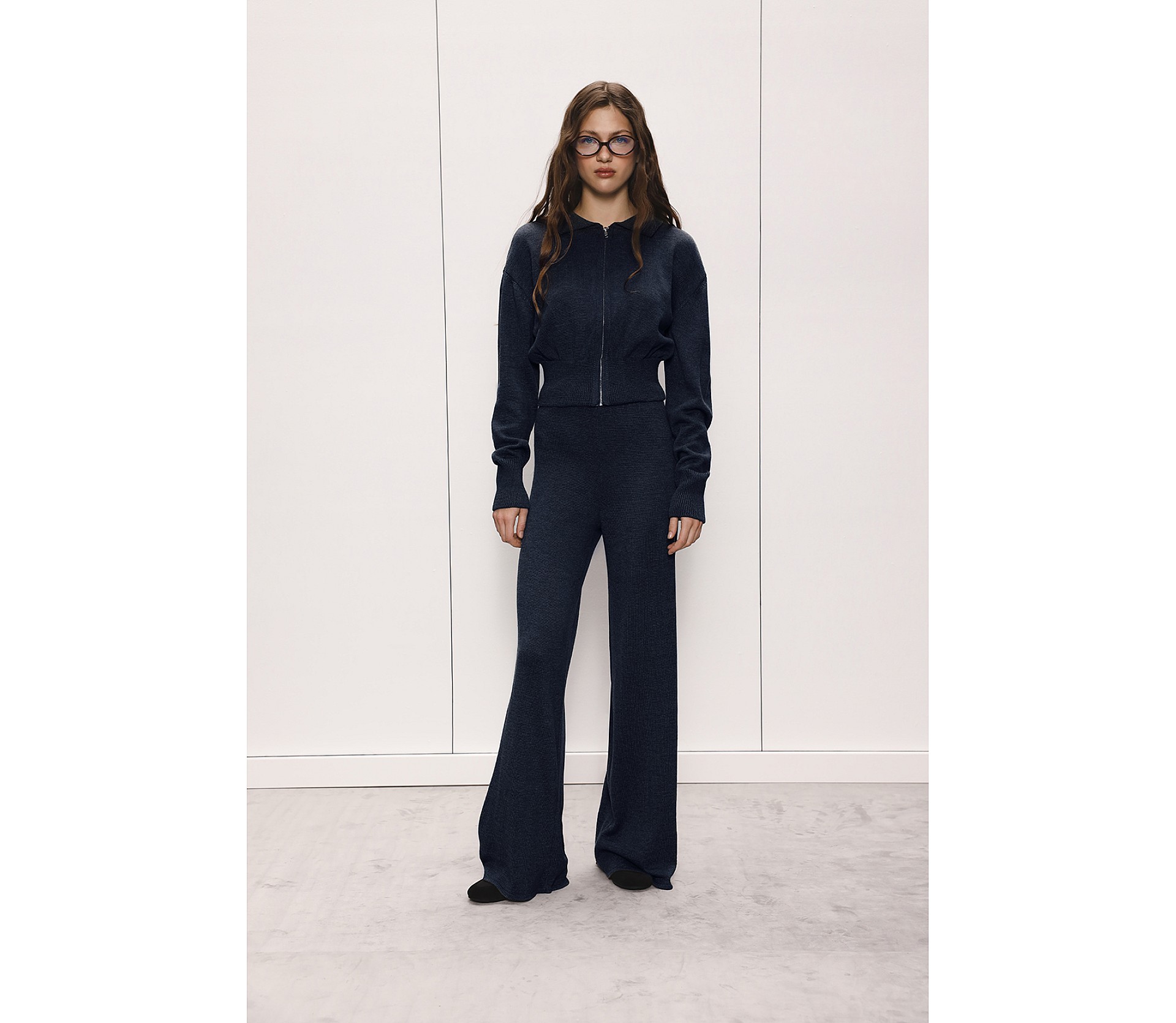 ШТАНИ З ТОНКОЇ В'ЯЗКИ