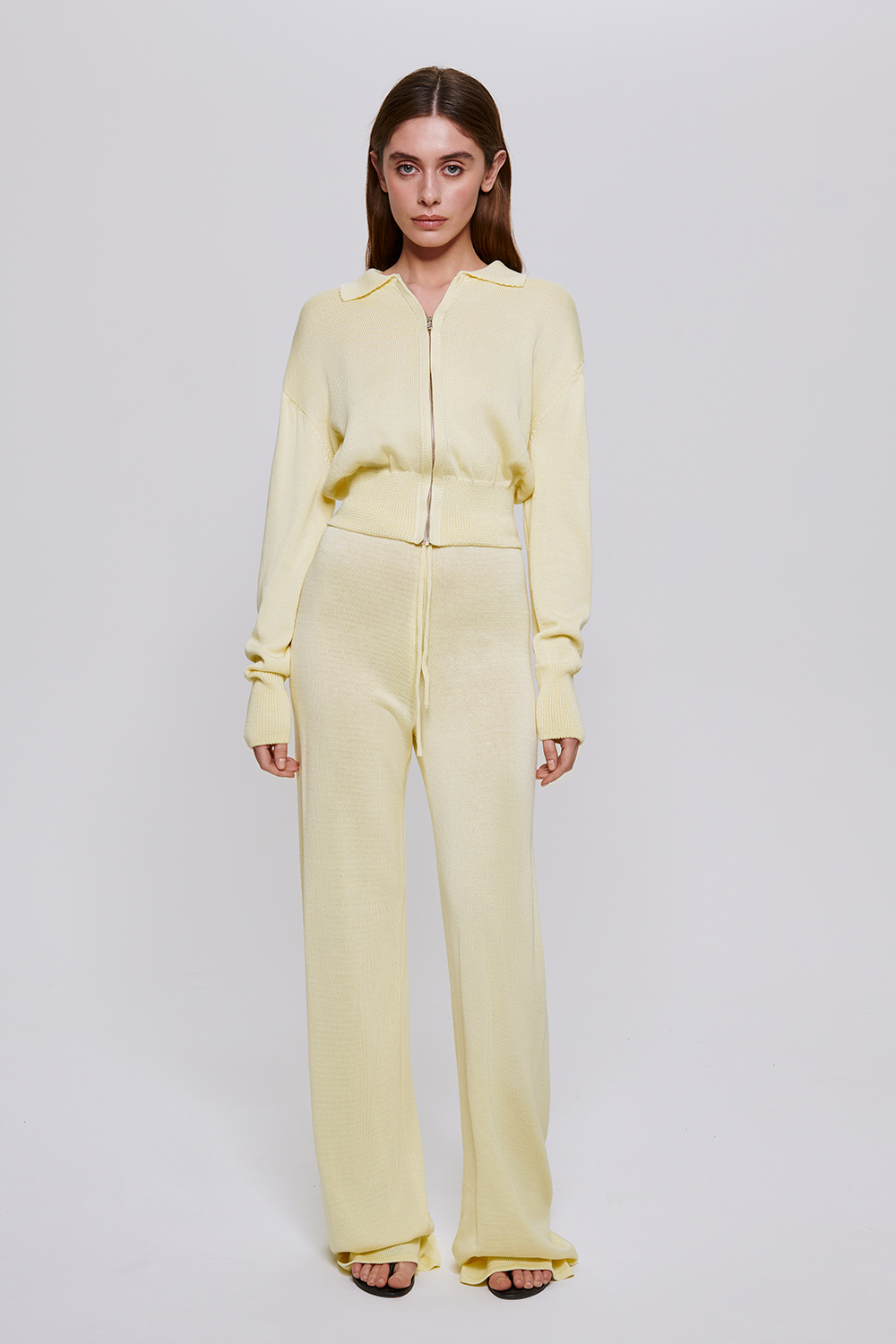 ШТАНИ З ТОНКОЇ В'ЯЗКИ