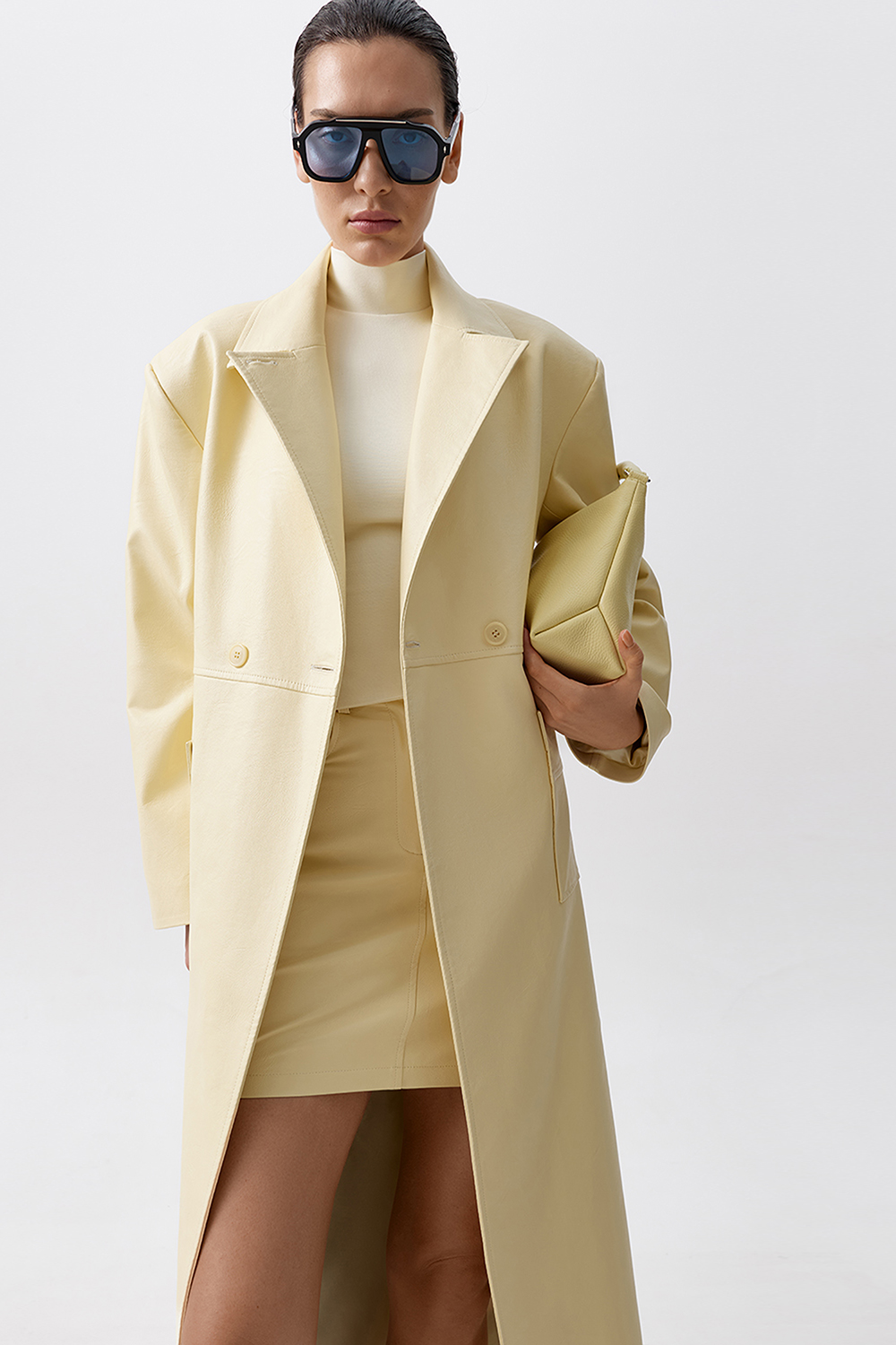 ТРЕНЧ З ЕКОШКІРИ