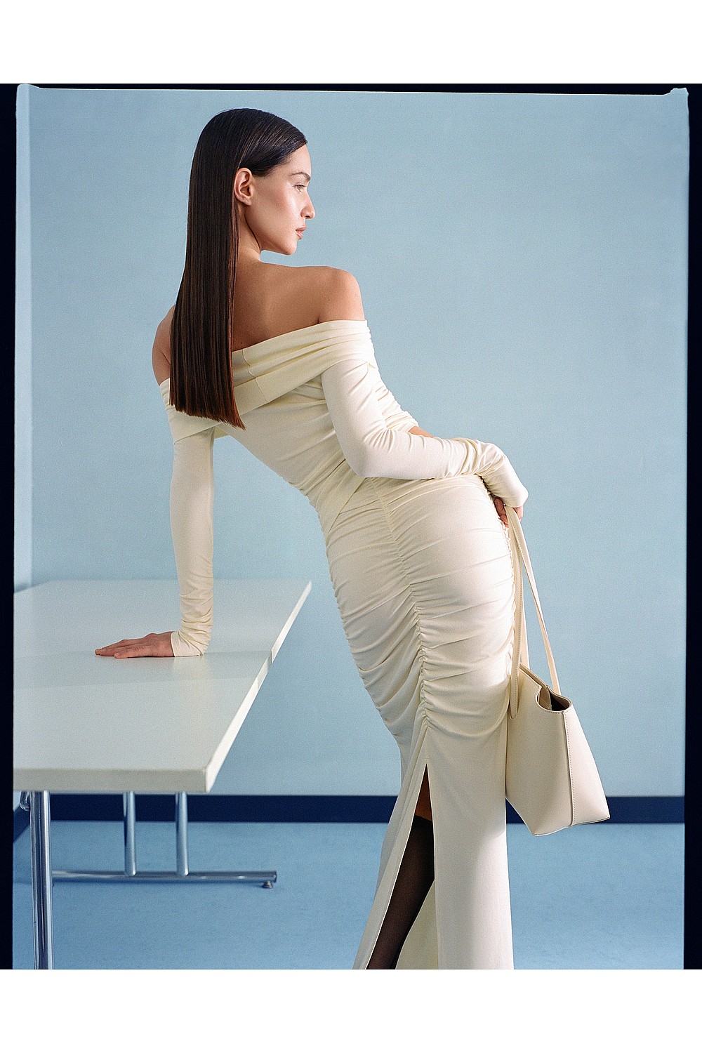 ТОП З ВІДКРИТИМИ ПЛЕЧИМА