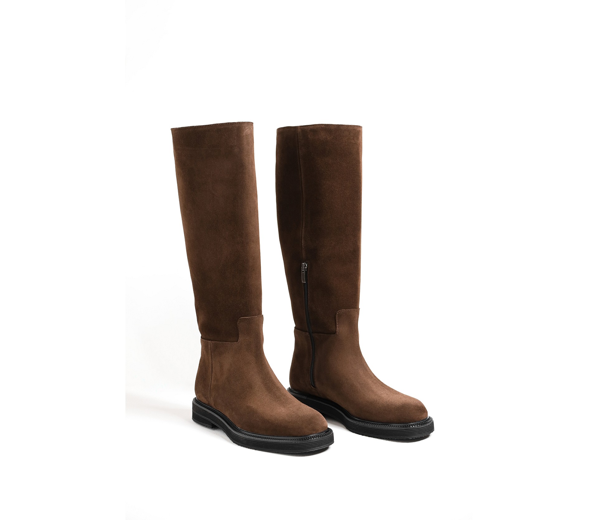 ЧОБОТИ НА НИЗЬКОМУ ХОДУ