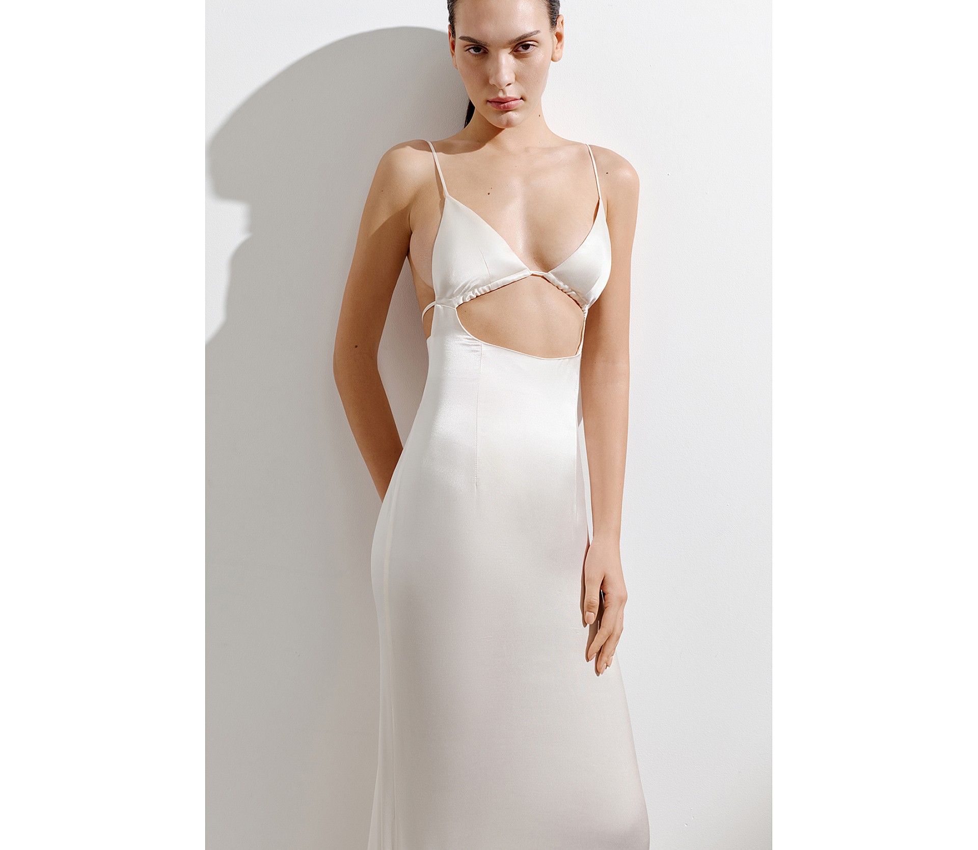 СУКНЯ САТИНОВА МАКСІ