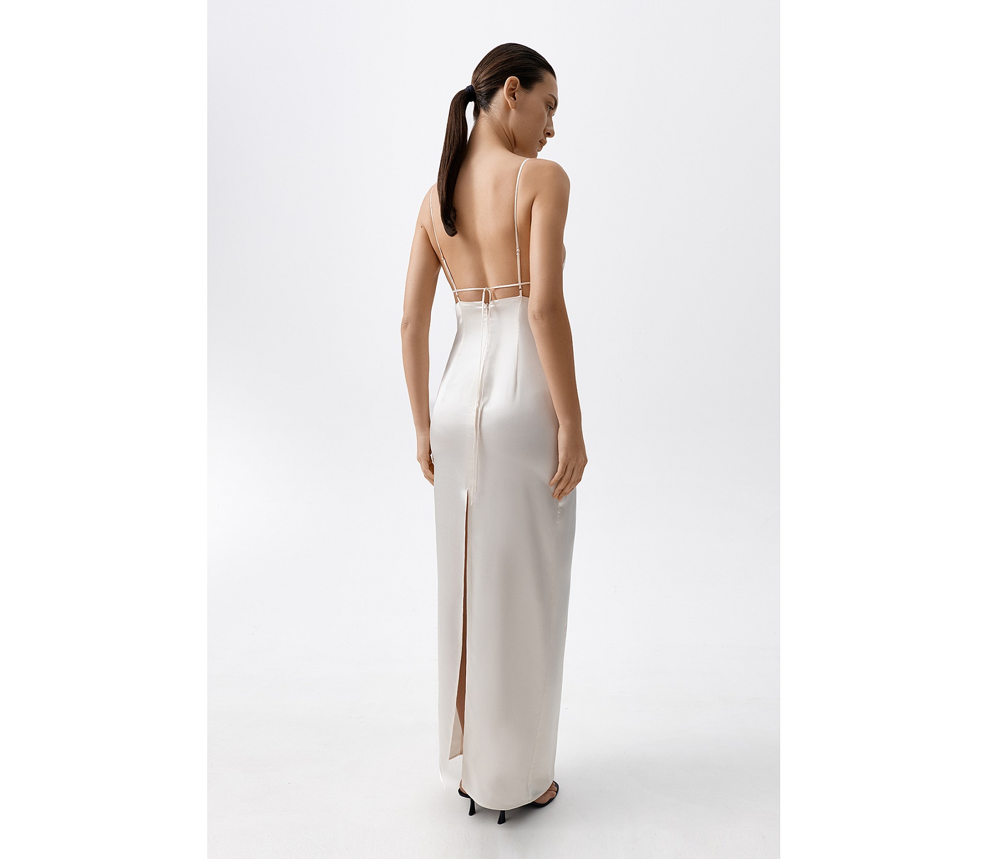 СУКНЯ САТИНОВА МАКСІ