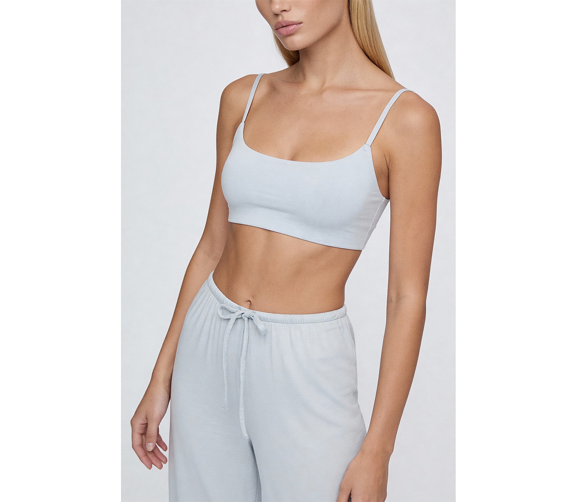 БРА З МОДАЛУ