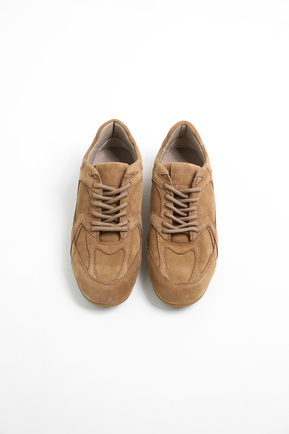 КРОСІВКИ НА ТОНКІЙ ПІДОШВІ