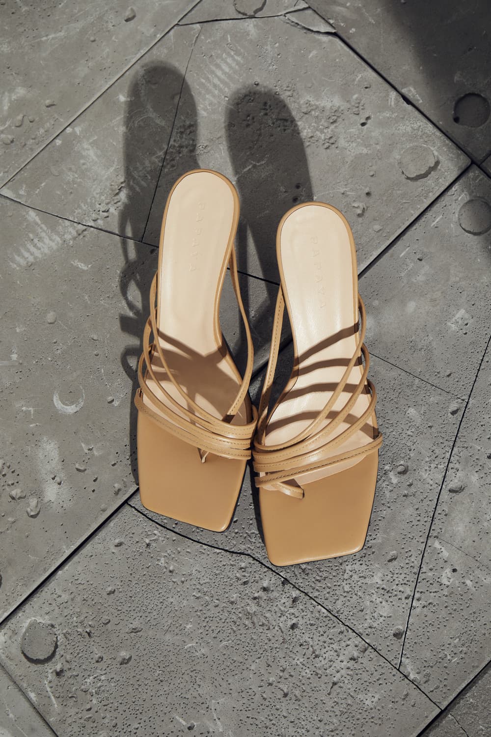 МЮЛІ З ТОНКИМИ РЕМІНЦЯМИ