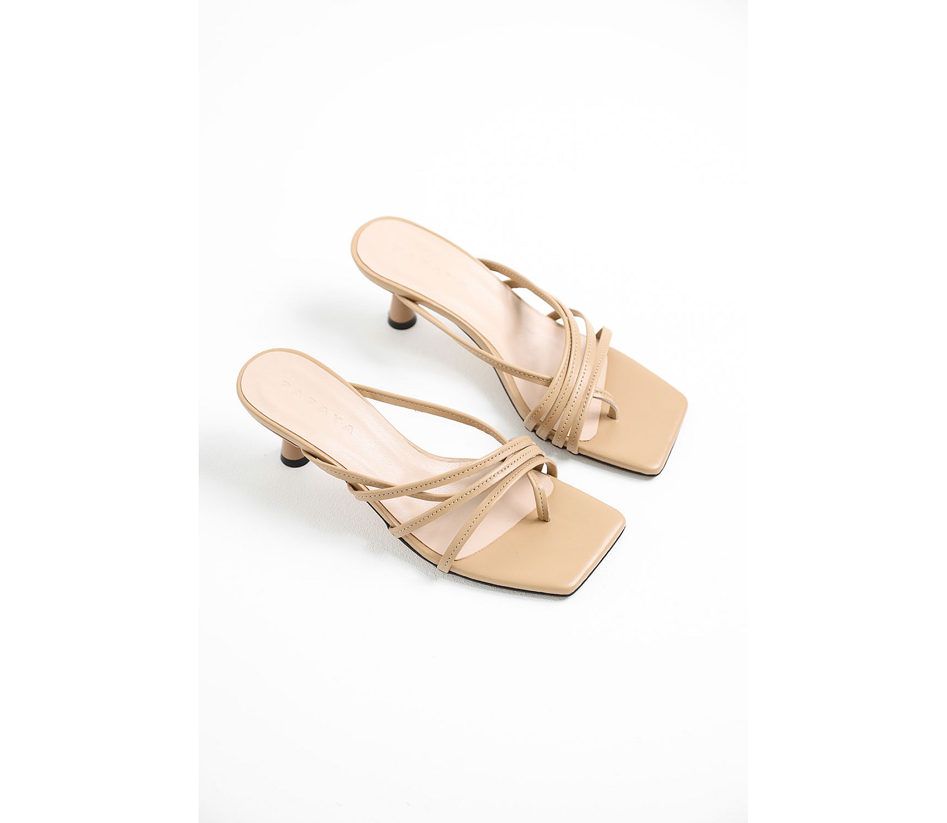 МЮЛІ З ТОНКИМИ РЕМІНЦЯМИ