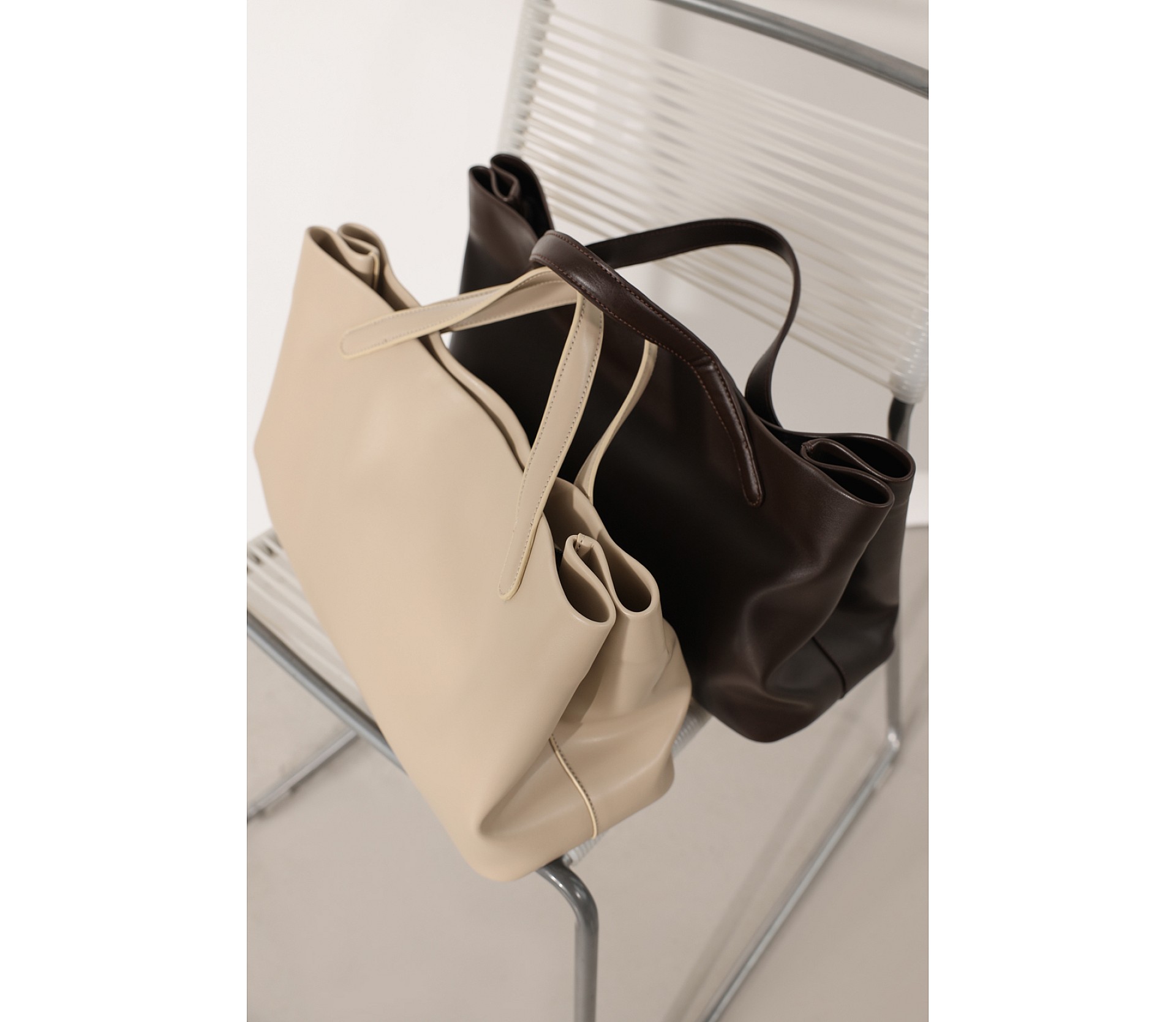 СУМКА ТОТЕ ІЗ БЛИСКАВКОЮ