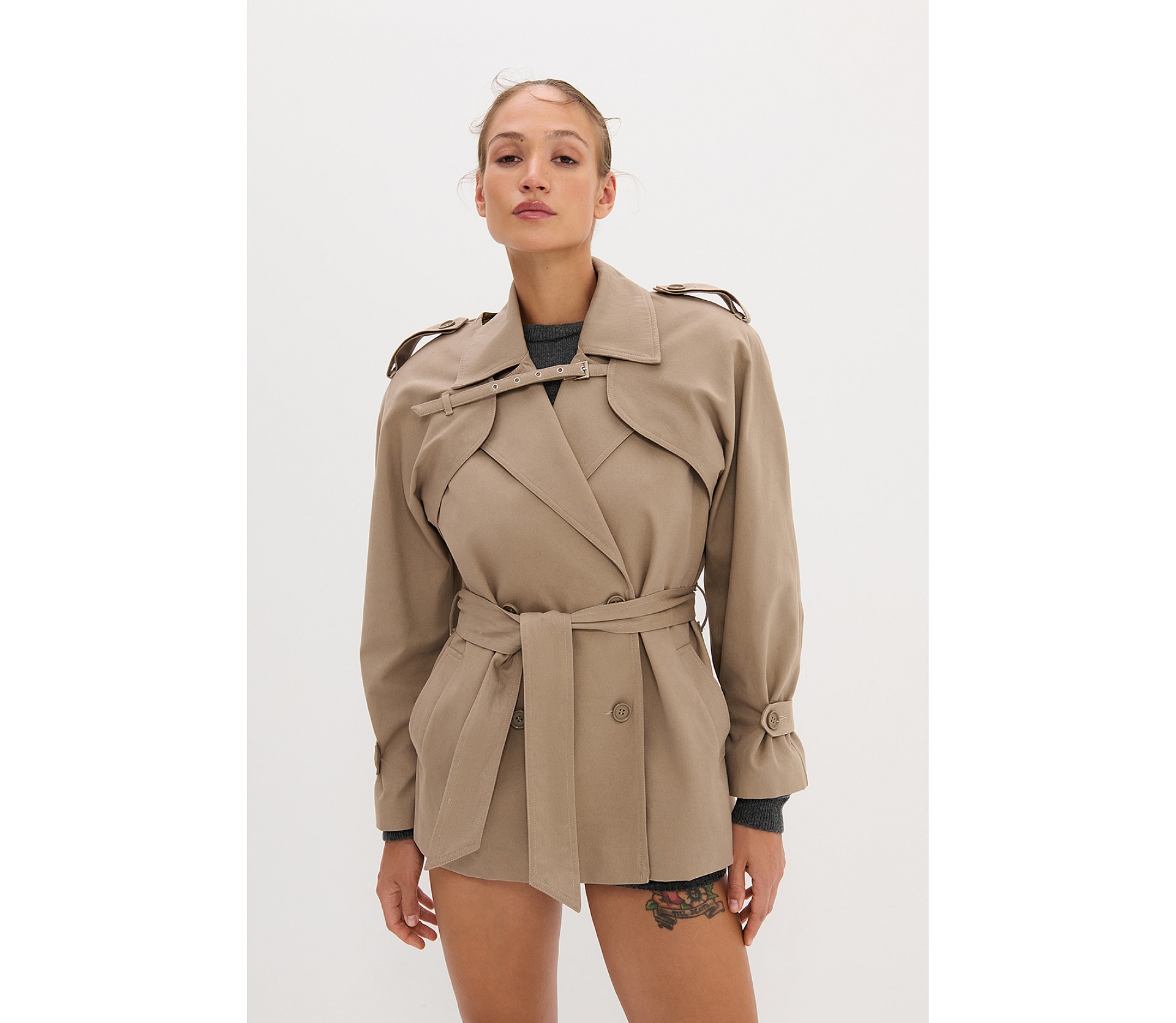 ТРЕНЧ-ТРАНСФОРМЕР КОРОТКИЙ