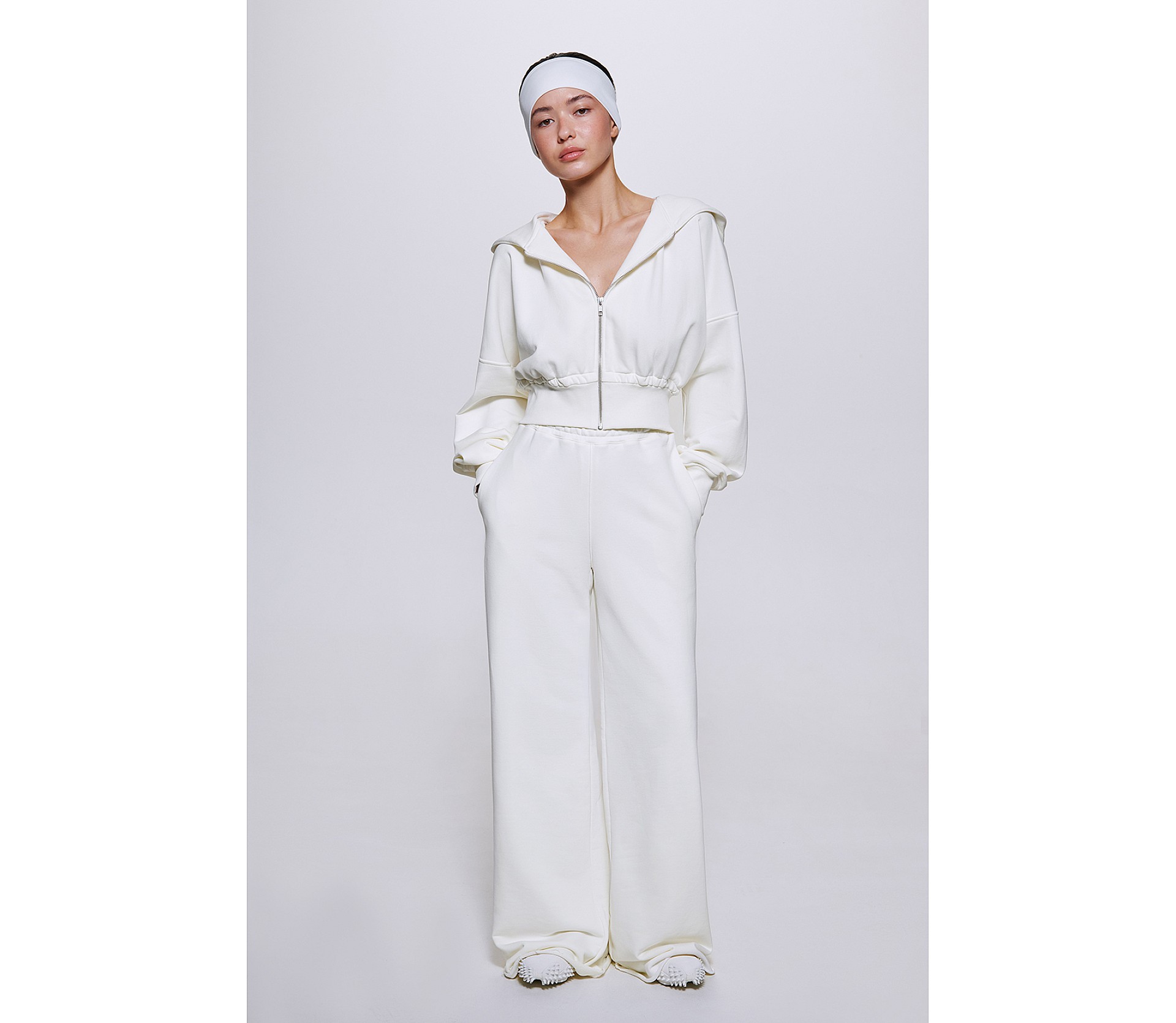 ШТАНИ ВІЛЬНОГО КРОЮ