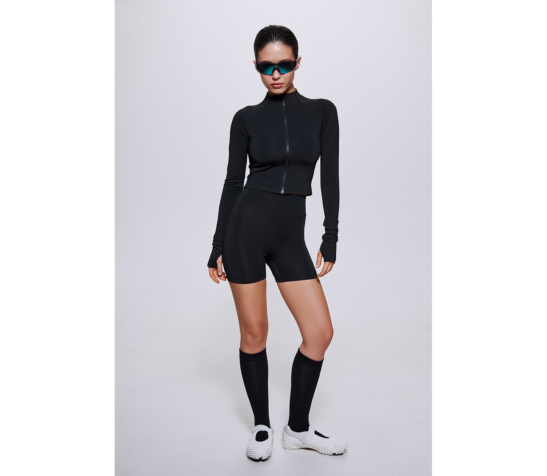 РЕГЛАН ІЗ БЛИСКАВКОЮ