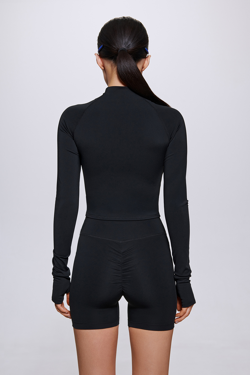 РЕГЛАН ІЗ БЛИСКАВКОЮ