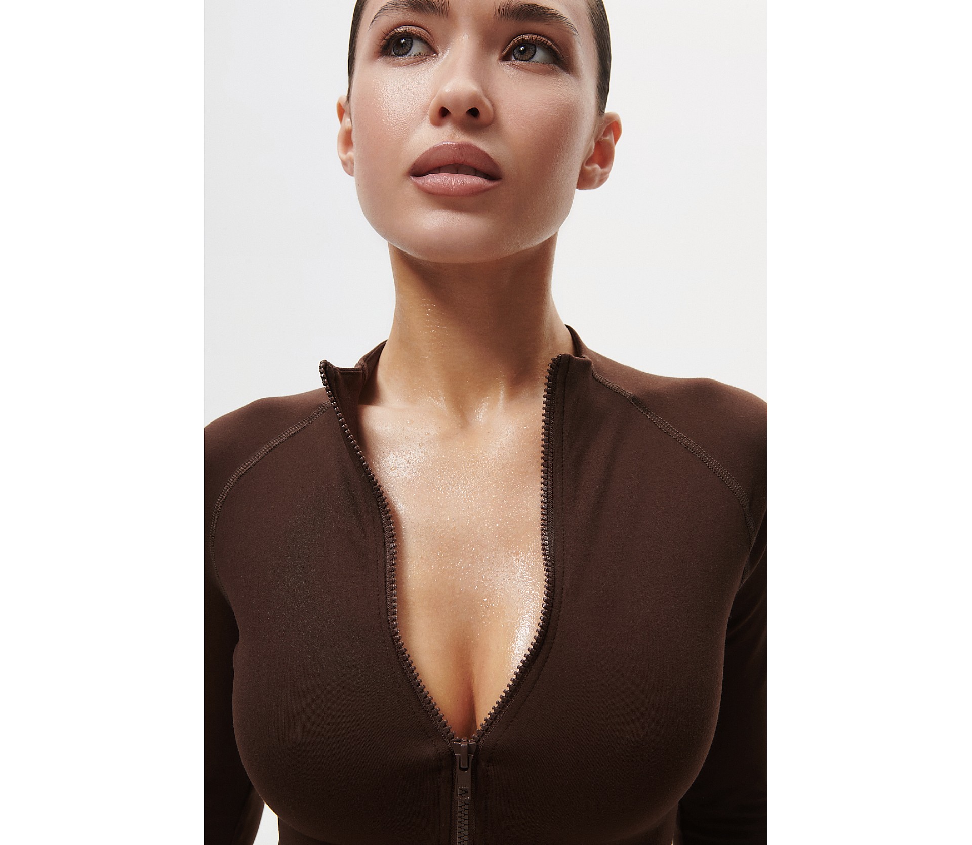 РЕГЛАН ІЗ БЛИСКАВКОЮ