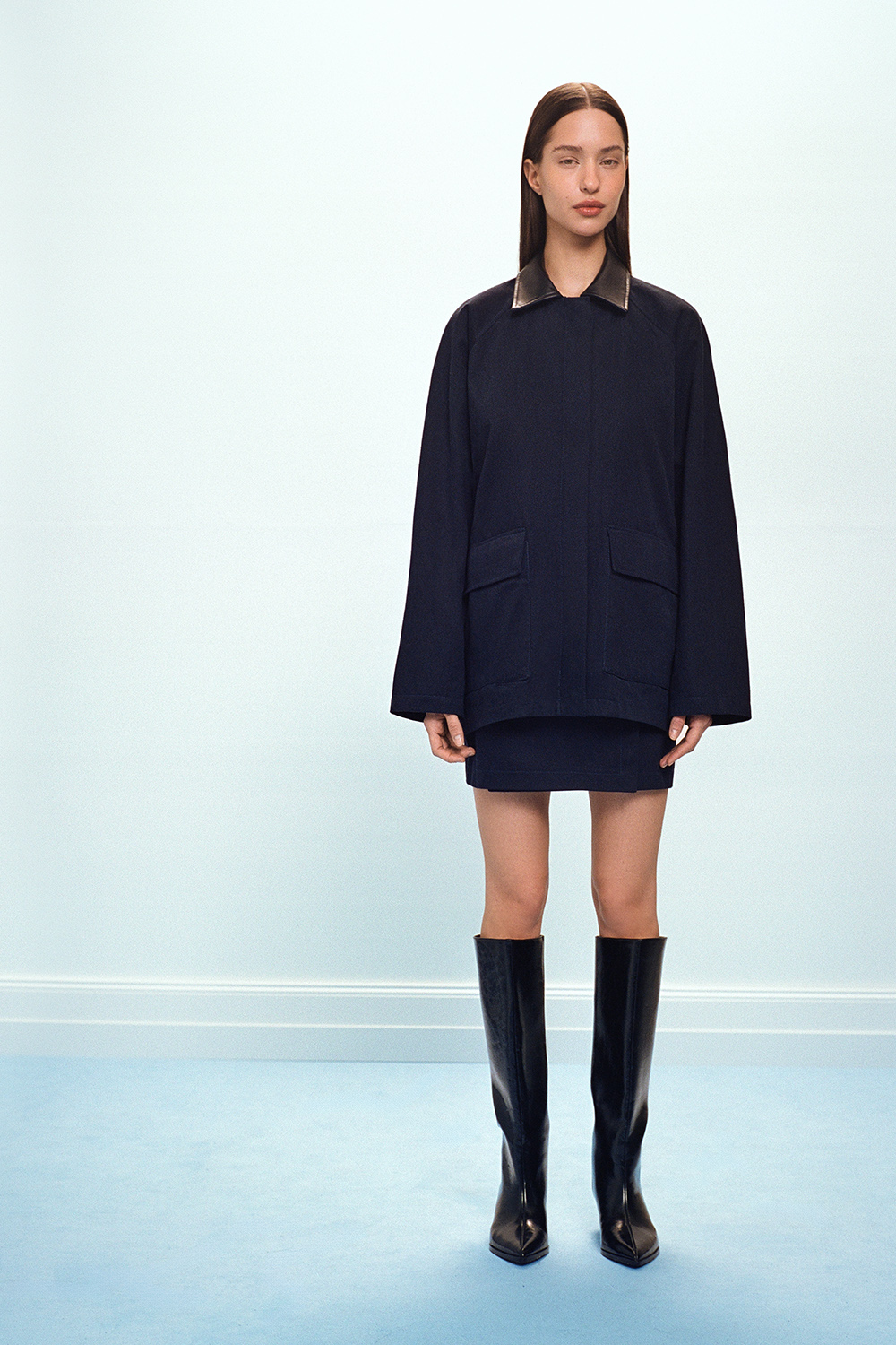 КУРТКА З КОНТРАСТНИМ КОМІРОМ